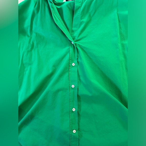 GREEN LONG SLEEVE BUTTON DOWN SHIRT - Picture 3 of 4